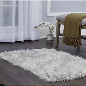 ELLE Decor faux Fur rug